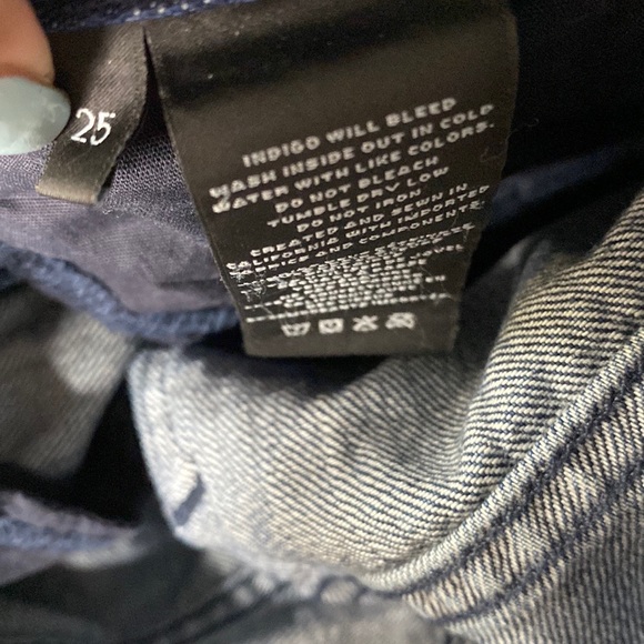 J Brand Wynne High Rise Crop Straight Jeans in Ambition, Size 25 - Picture 9 of 10